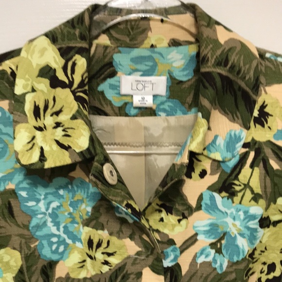 Loft Floral Blazer - Picture 11 of 16
